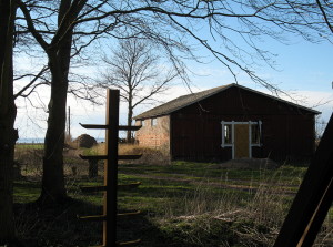 Järnställning och verkstadsbyggnad m havsutsikt